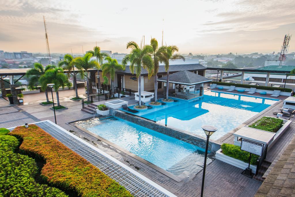 L'Fisher Hotel Bacolod Exterior foto